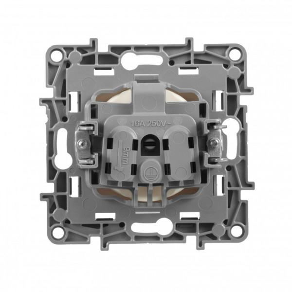Розетка Legrand 672320