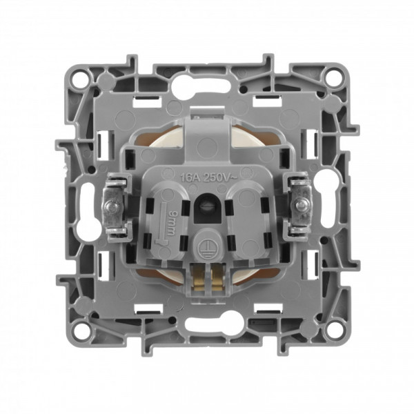 Розетка Legrand 672321
